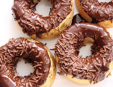 Almond & Chocolate Protein Donuts